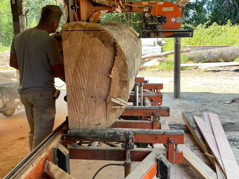 Cutting oversized timbers on the mill
